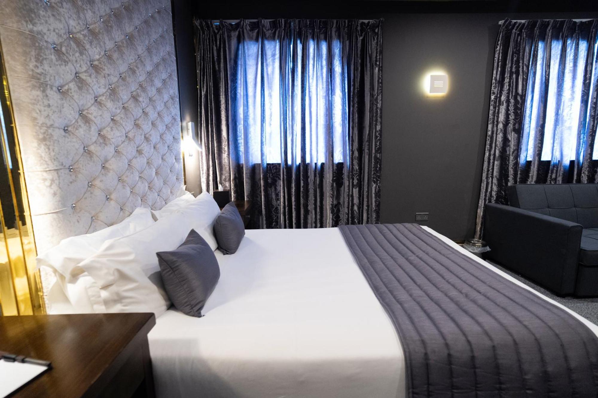 Grand Sapphire Hotel & Banqueting Croydon Zewnętrze zdjęcie