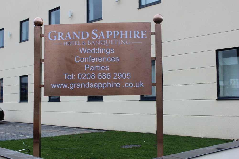 Grand Sapphire Hotel & Banqueting Croydon Zewnętrze zdjęcie