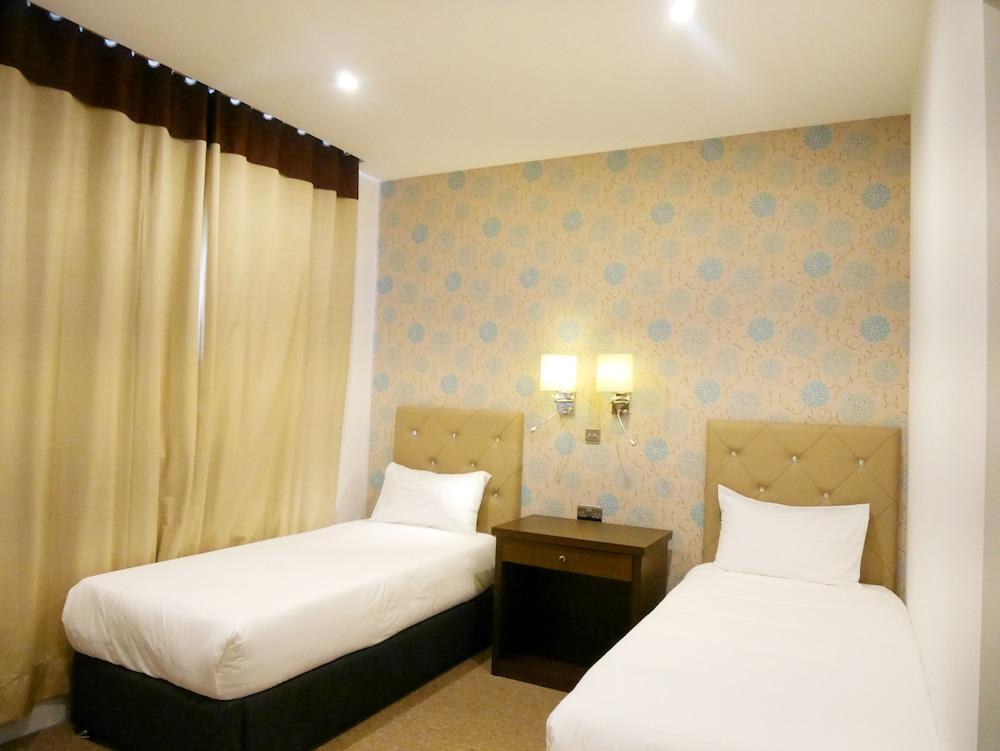 Grand Sapphire Hotel & Banqueting Croydon Zewnętrze zdjęcie